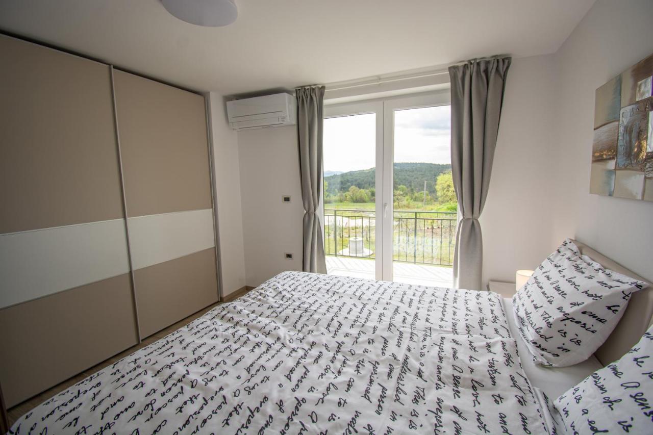 Holiday House Oljka Kobdilj ภายนอก รูปภาพ